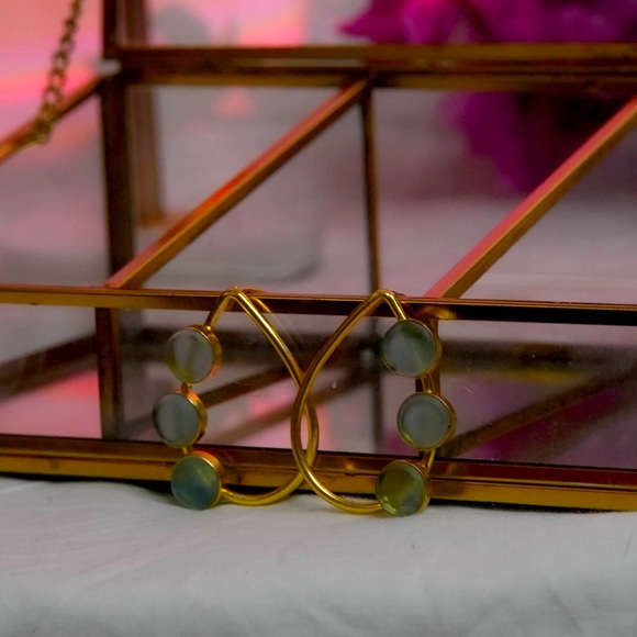 Brand new Zara limited edition gold plated brass with raw stone earrings - Picture 2 of 4